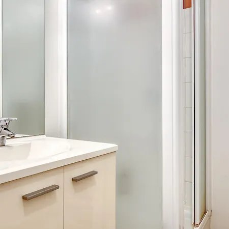 L'heure Normande Balcon Center Station